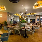 Hotel Lido By Phoenicia 4*