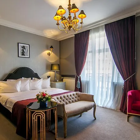 Lido By Phoenicia