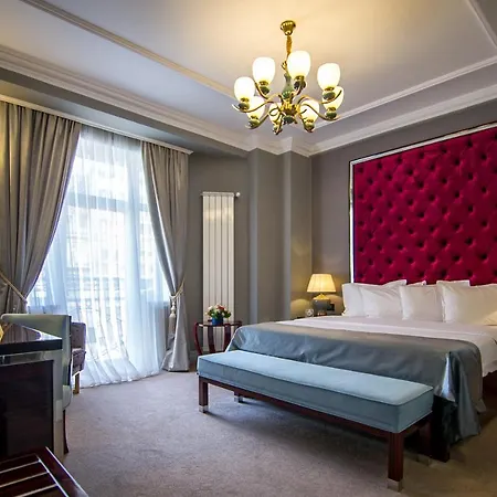 Lido By Phoenicia Hotell 4*