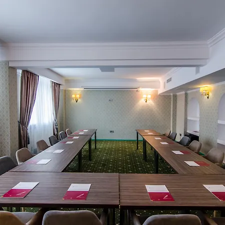 Lido By Phoenicia Otel 4*
