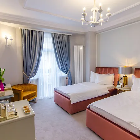 Lido By Phoenicia