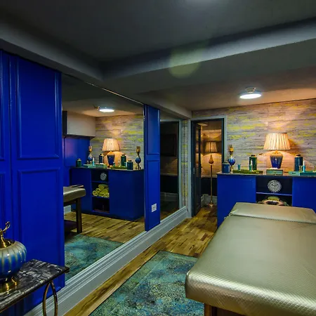 Lido By Phoenicia Hotell 4*