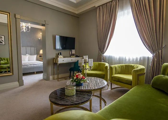 Hotel Lido By Phoenicia 4*