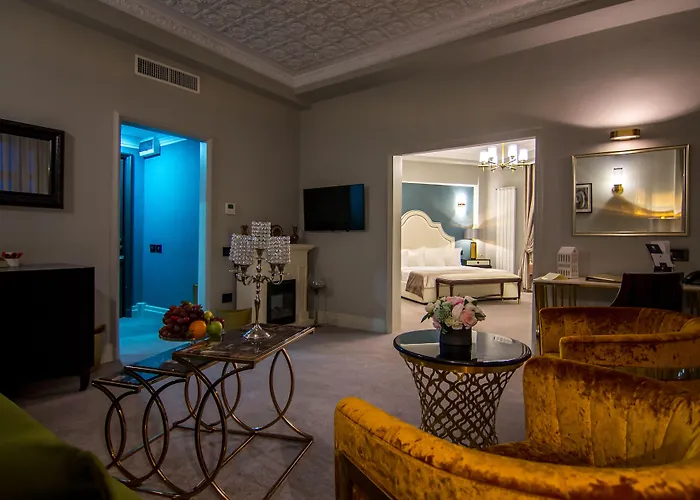 Hotel Lido By Phoenicia 4*