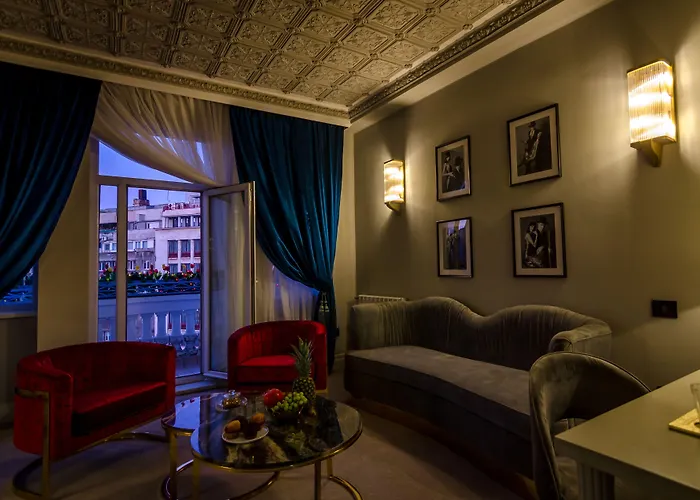 Lido By Phoenicia